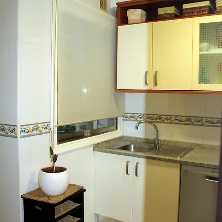 Con Terraza Y Piscina, Apartamento Baiona