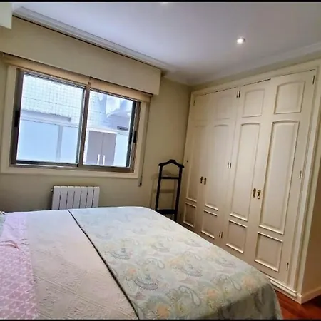 Con Terraza Y Piscina, *